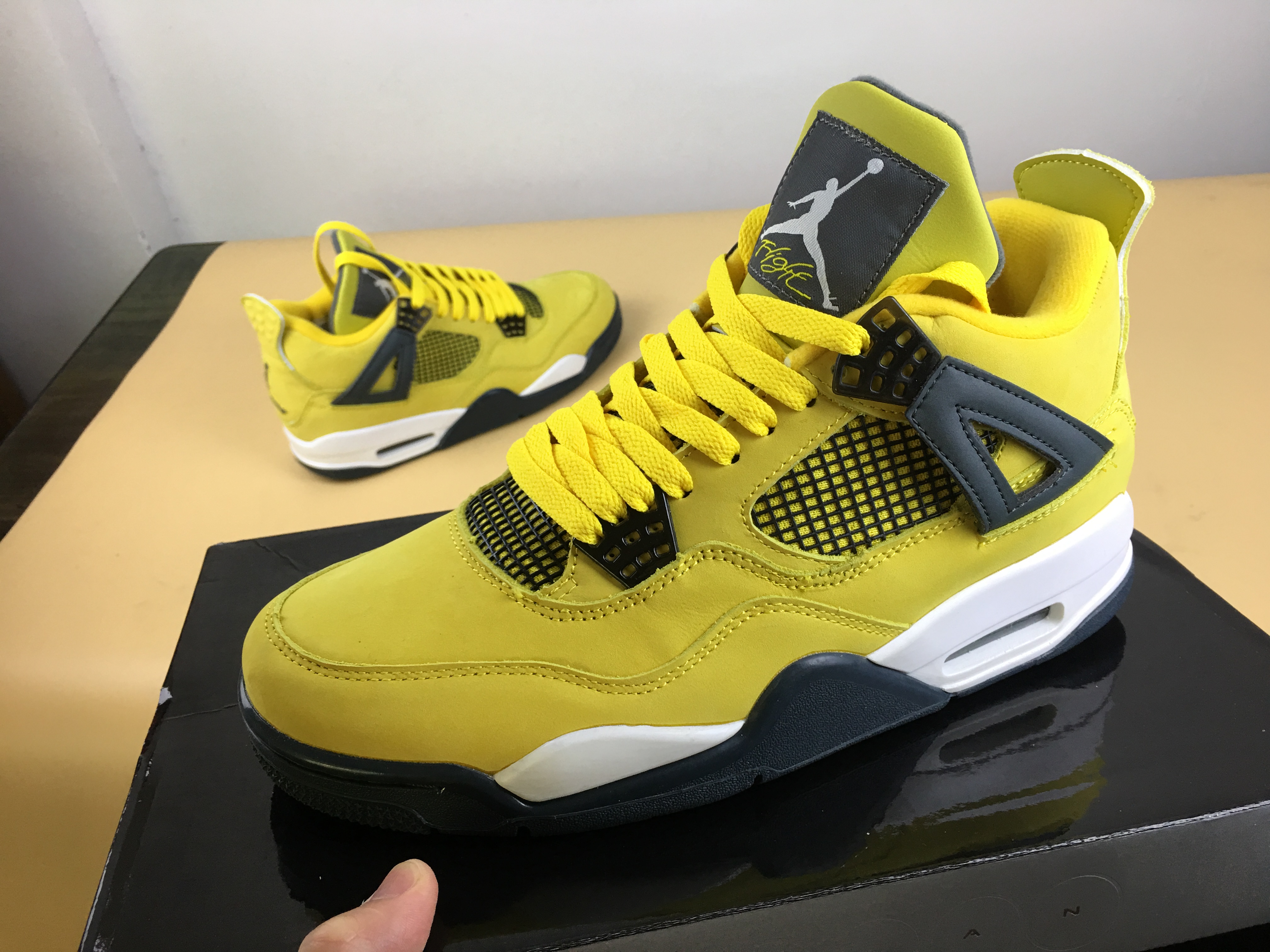 Air Jordan 4 Lightning Yellow Black Shoes